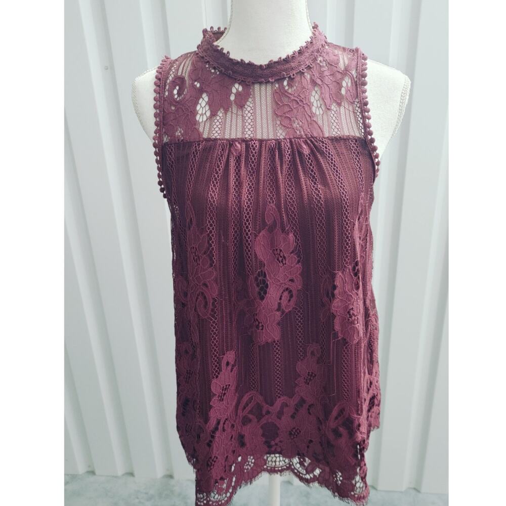 Altar'd State Top Blouse Sleeveless Lace Overlay Purple Small